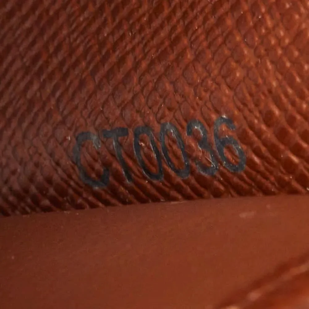 Louis Vuitton Multicle 6 Key Holder M62630